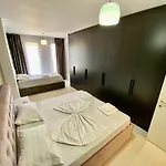 Navigator 525 * Durrës