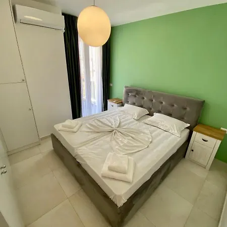 Navigator 525 Apartment Durres