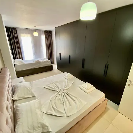 Navigator 525 * Durres